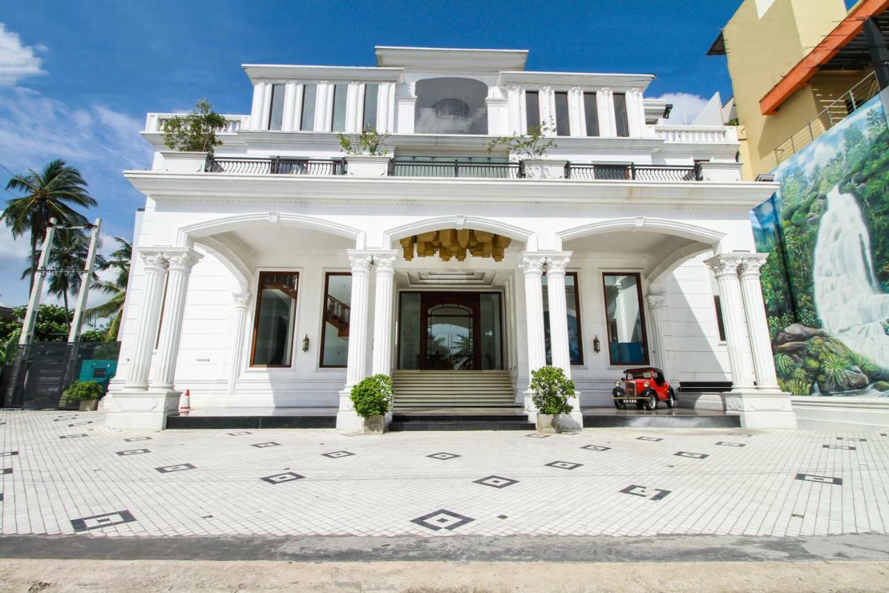 Hotel Queensbury Malabe Kaduwela Esterno foto