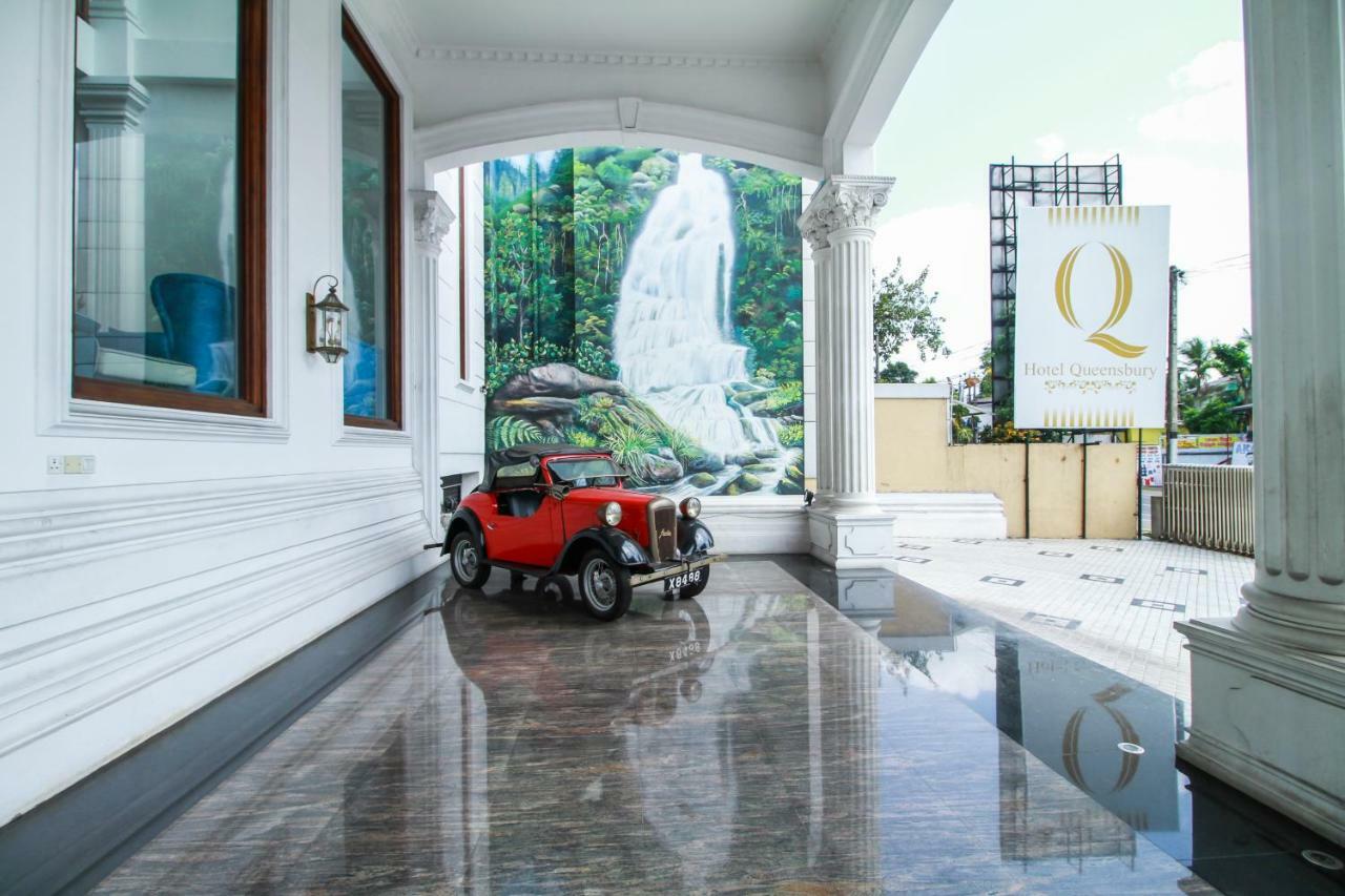 Hotel Queensbury Malabe Kaduwela Esterno foto